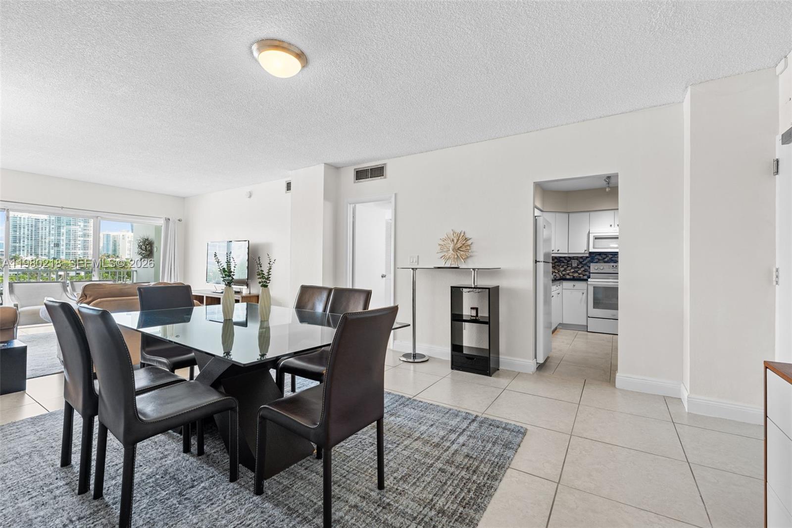 ARLEN HOUSE WEST CONDO - Residential