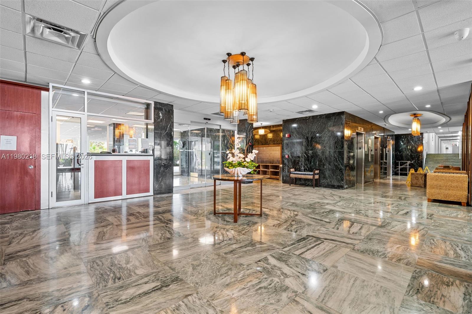 ARLEN HOUSE WEST CONDO - Residential