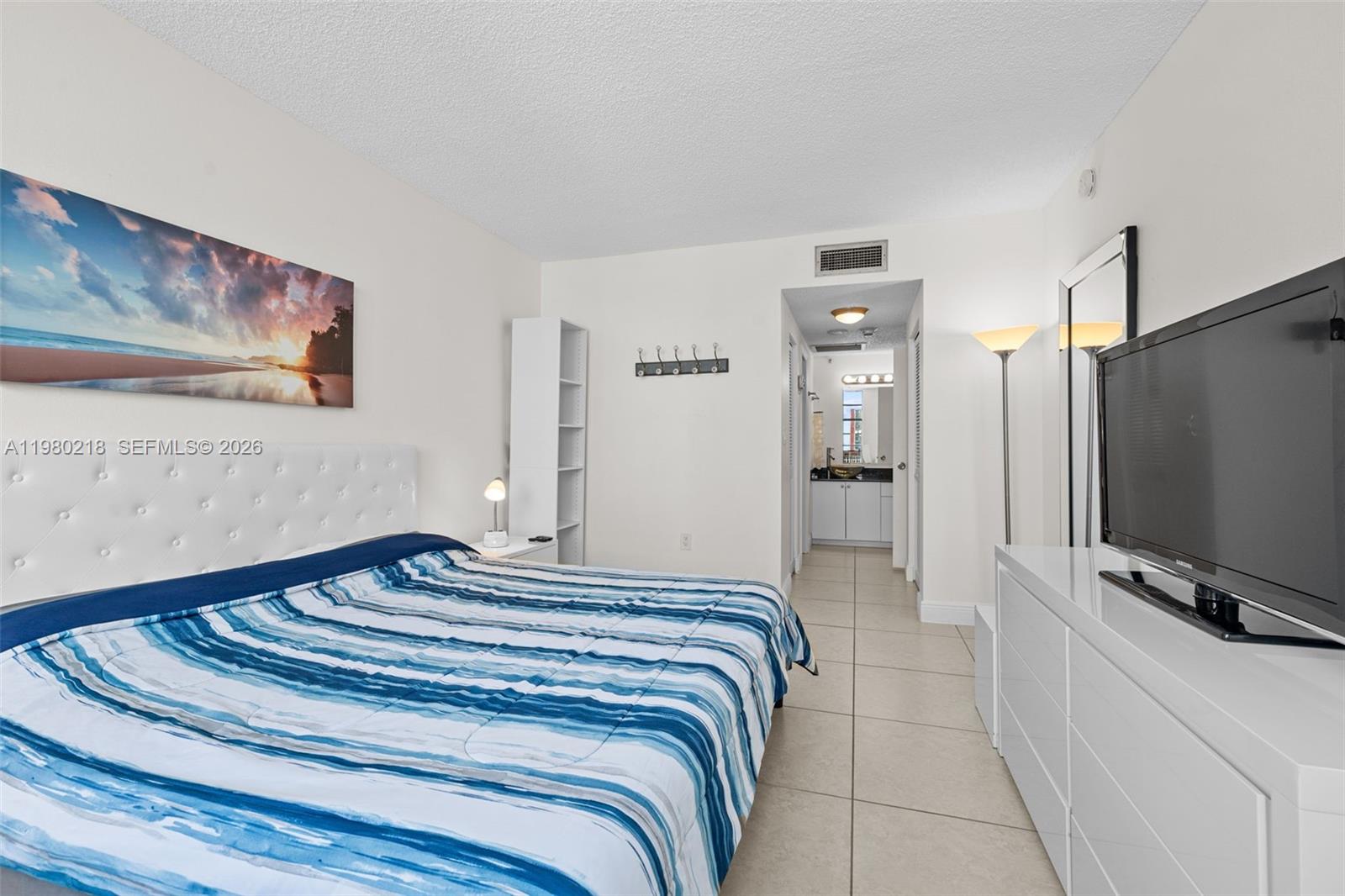 ARLEN HOUSE WEST CONDO - Residential