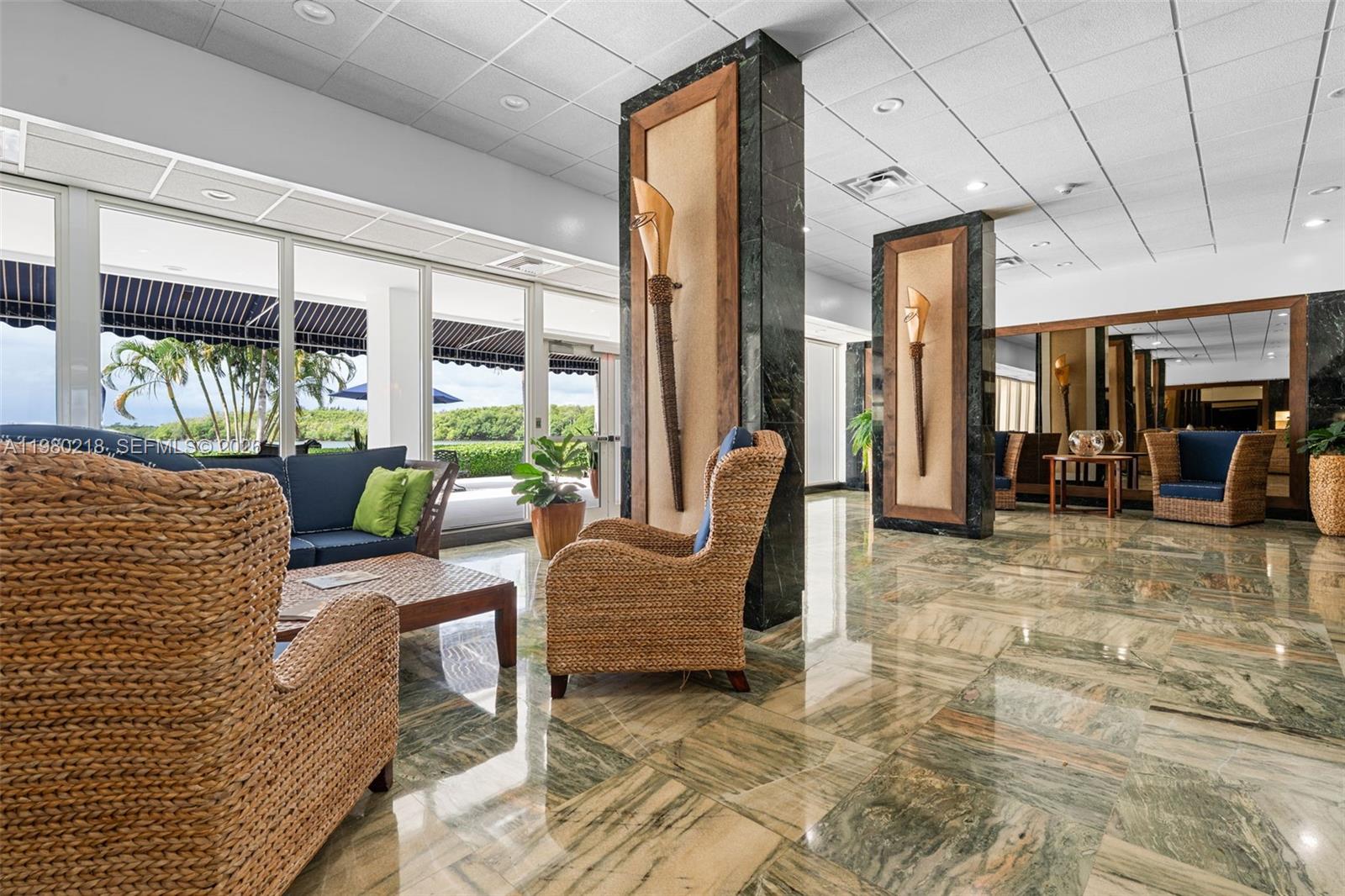 ARLEN HOUSE WEST CONDO - Residential