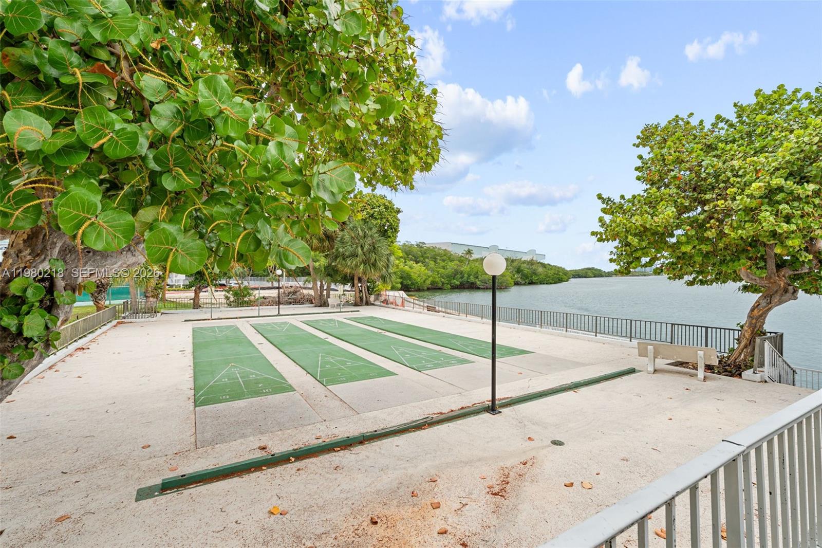 ARLEN HOUSE WEST CONDO - Residential
