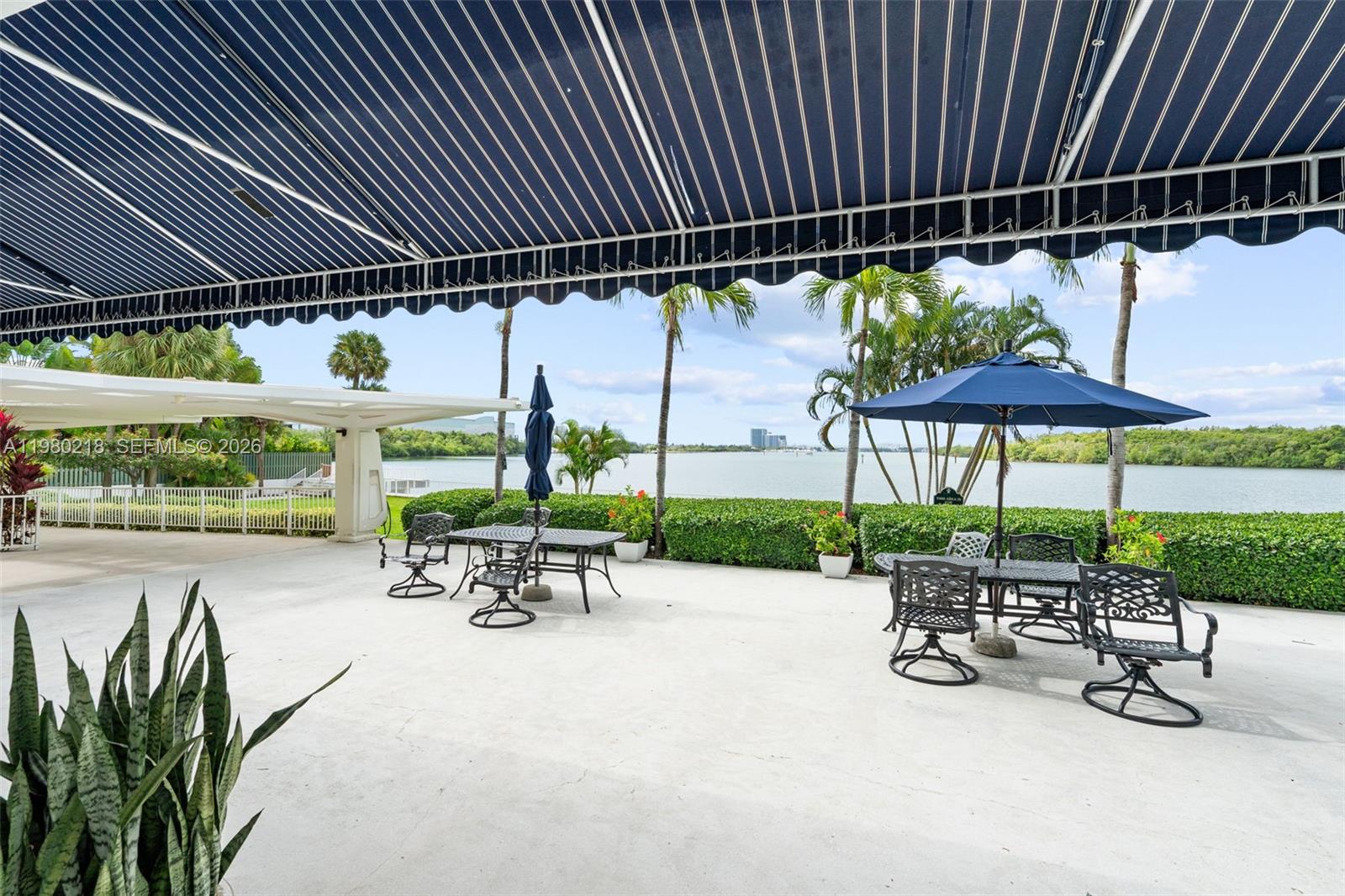 ARLEN HOUSE WEST CONDO - Residential