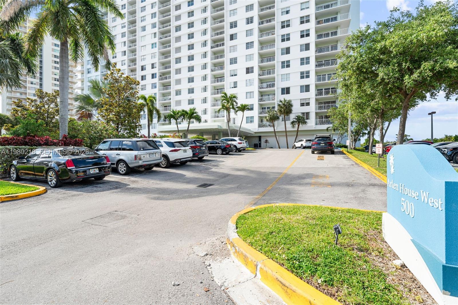 ARLEN HOUSE WEST CONDO - Residential