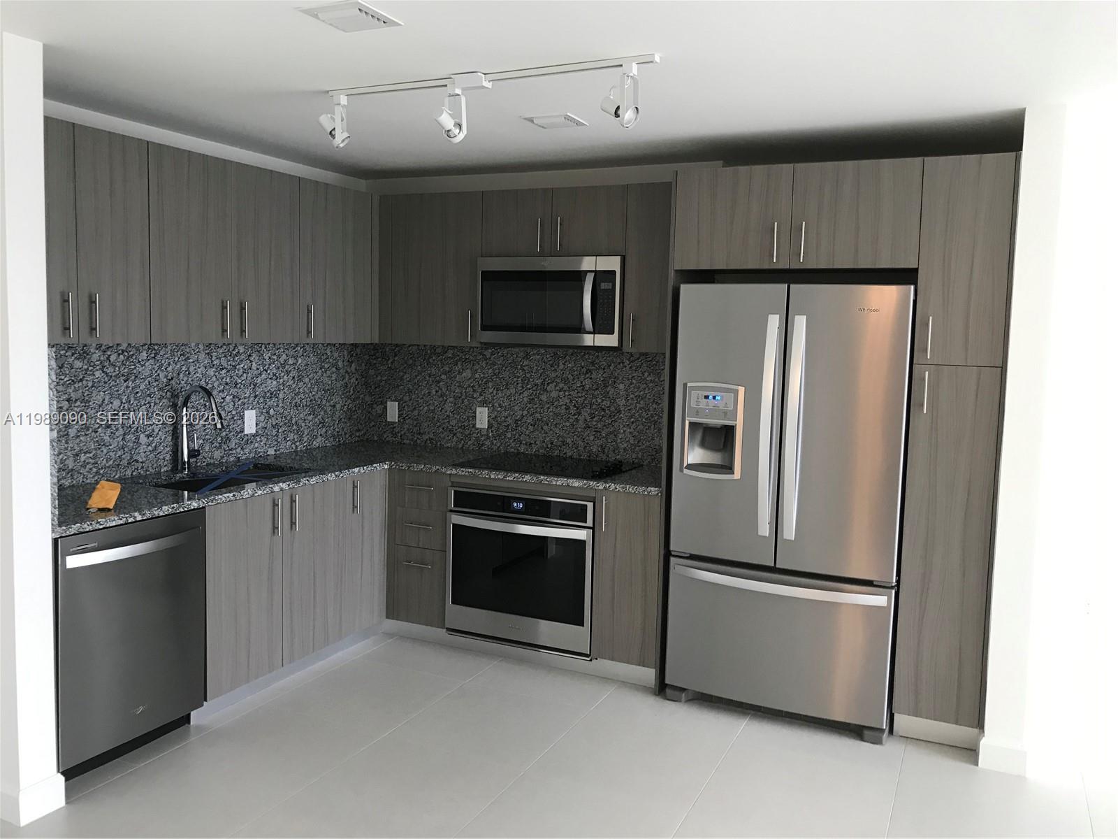 5350 PARK CONDO - Residential