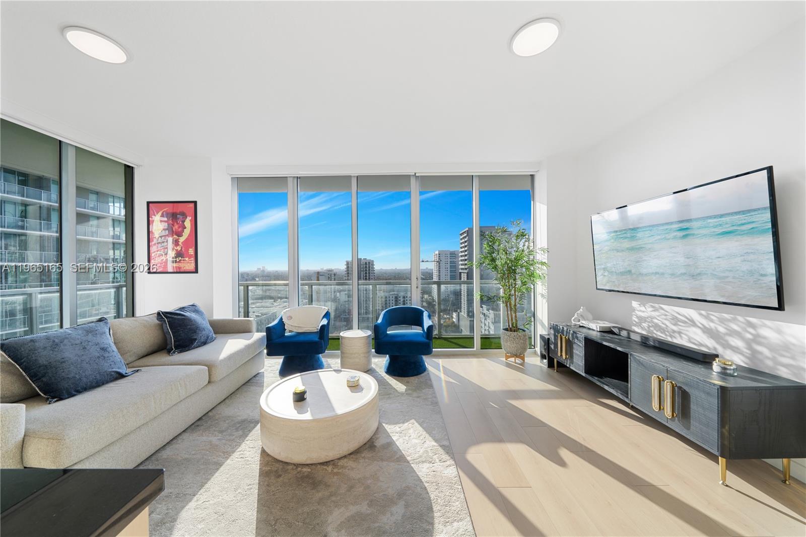 1111 SW 1st Ave 2114-N