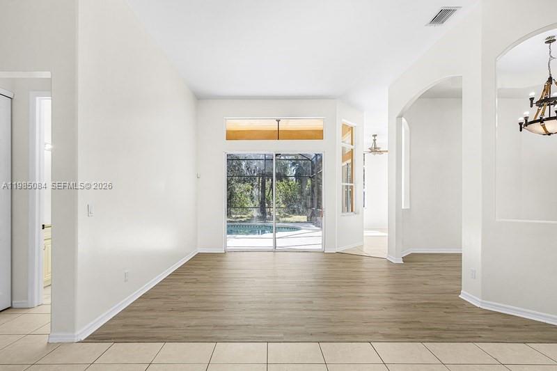 331000 - GOLDEN GATE EST - Residential