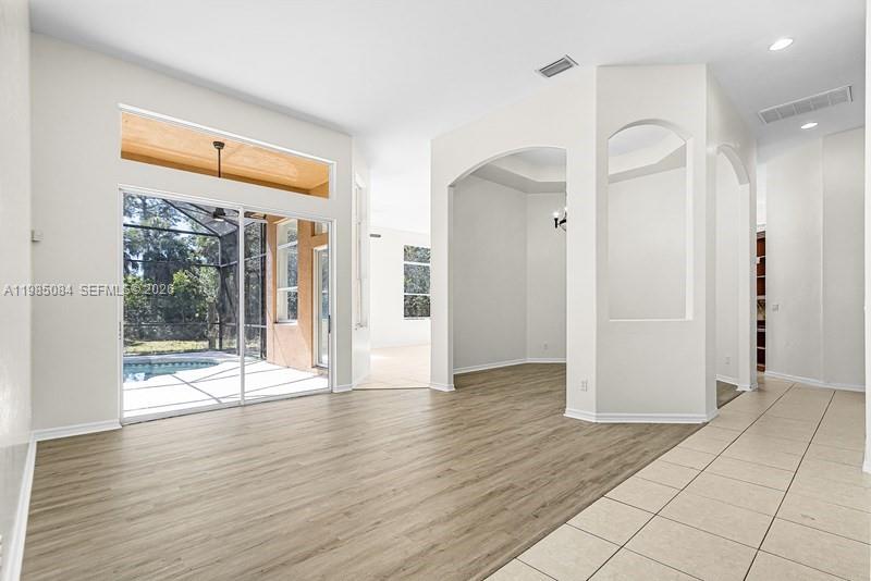 331000 - GOLDEN GATE EST - Residential