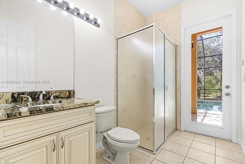 331000 - GOLDEN GATE EST - Residential