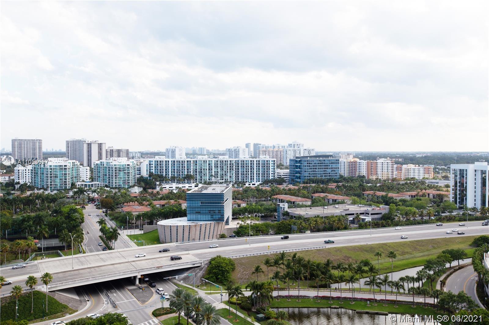 TURNBERRY ON THE GREEN CO - Residential Lease