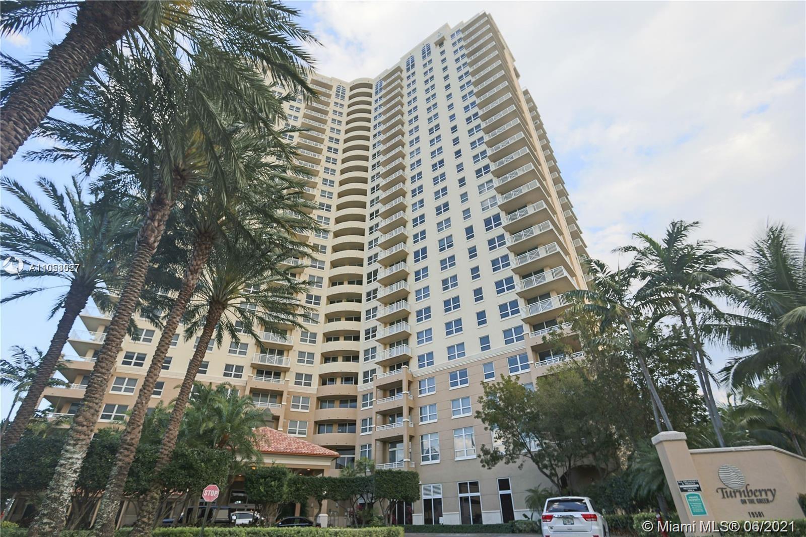 TURNBERRY ON THE GREEN CO - Residential Lease