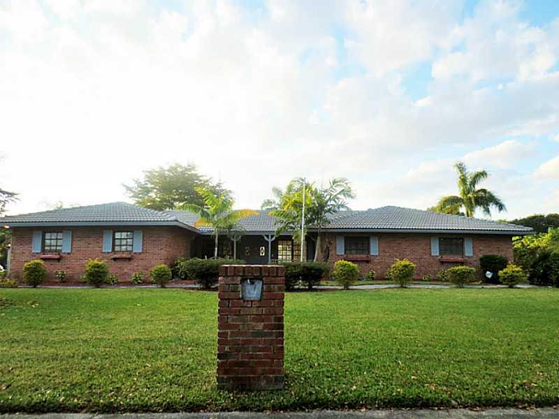 CORAL SPRINGS COUNTRY CLU - Residential