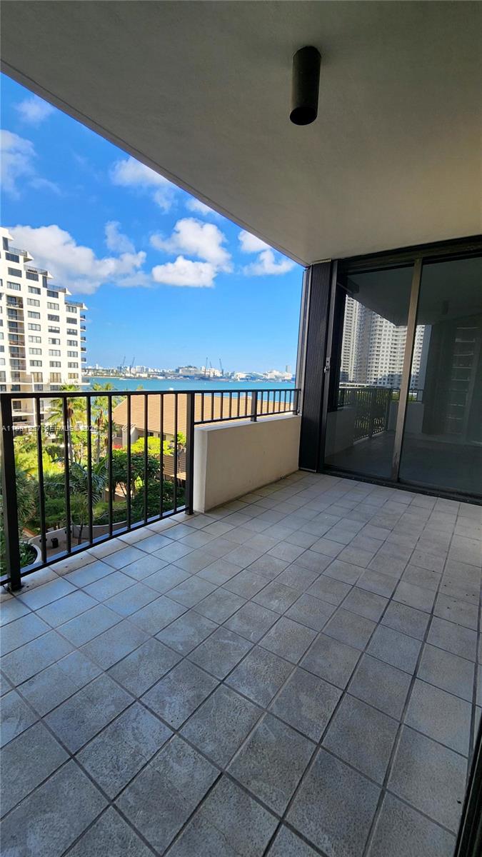 BRICKELL KEY ONE CONDO - Residential