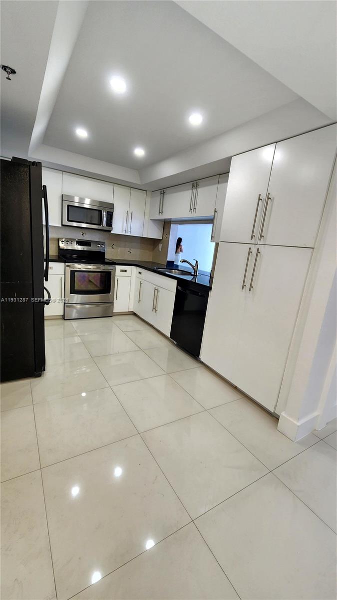 BRICKELL KEY ONE CONDO - Residential