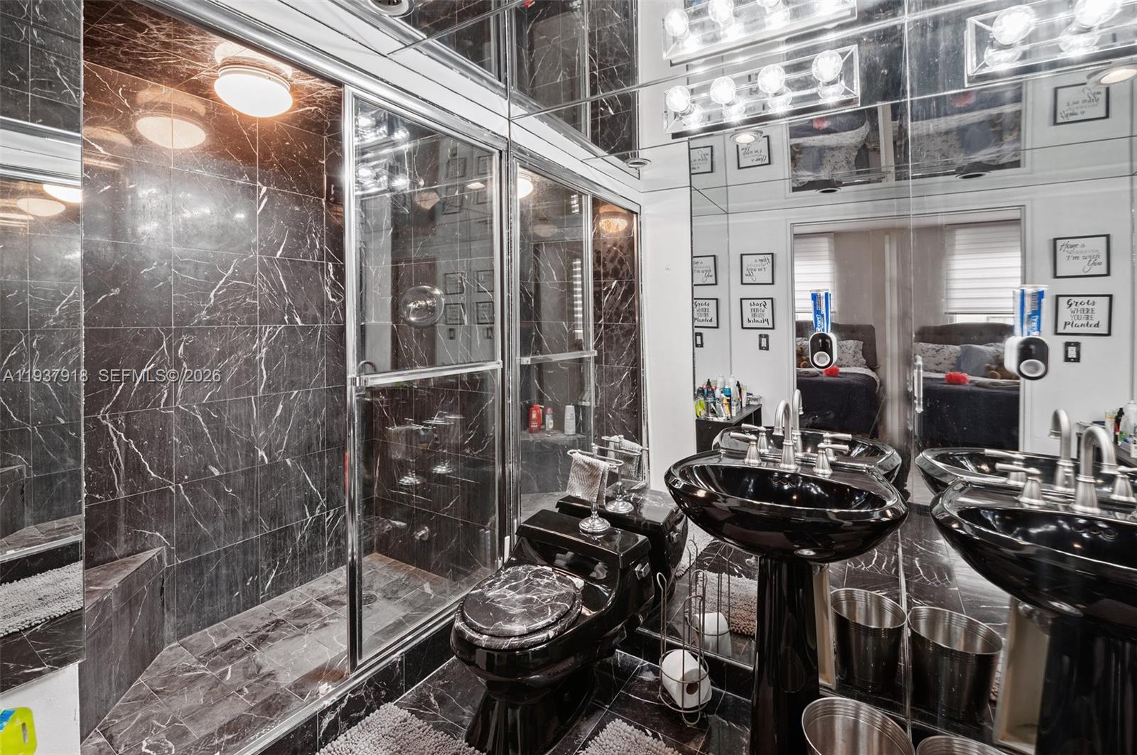 THE PLAZA OF BAL HARBOUR - Residential