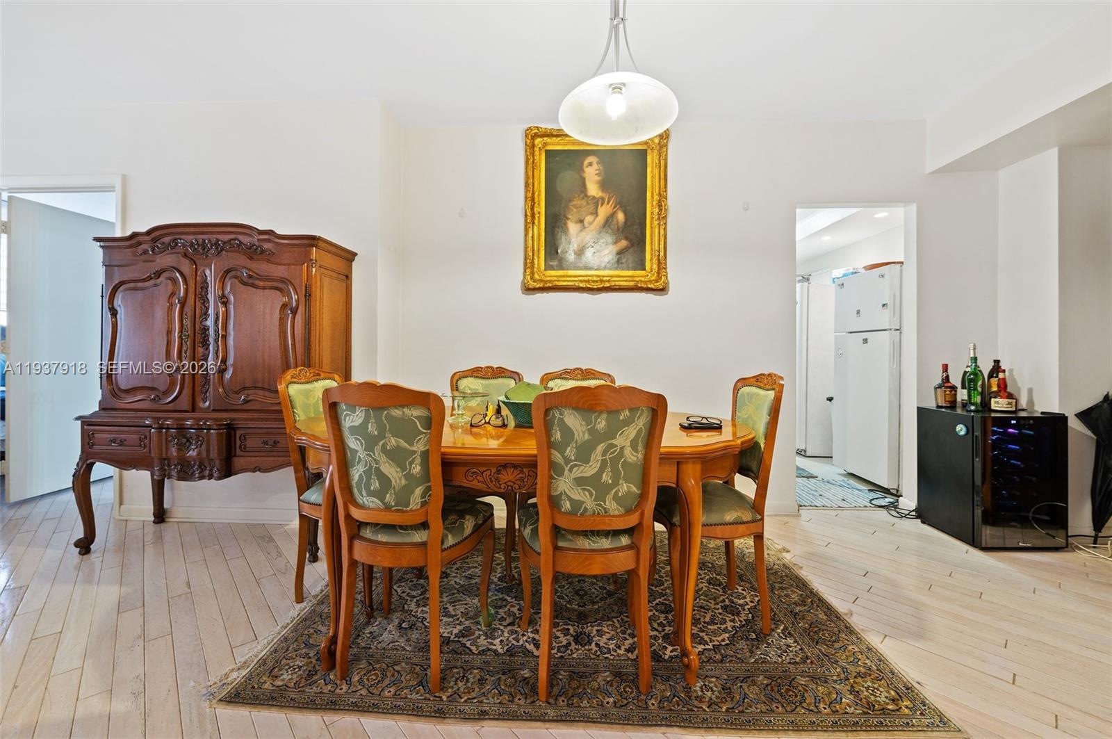 THE PLAZA OF BAL HARBOUR - Residential