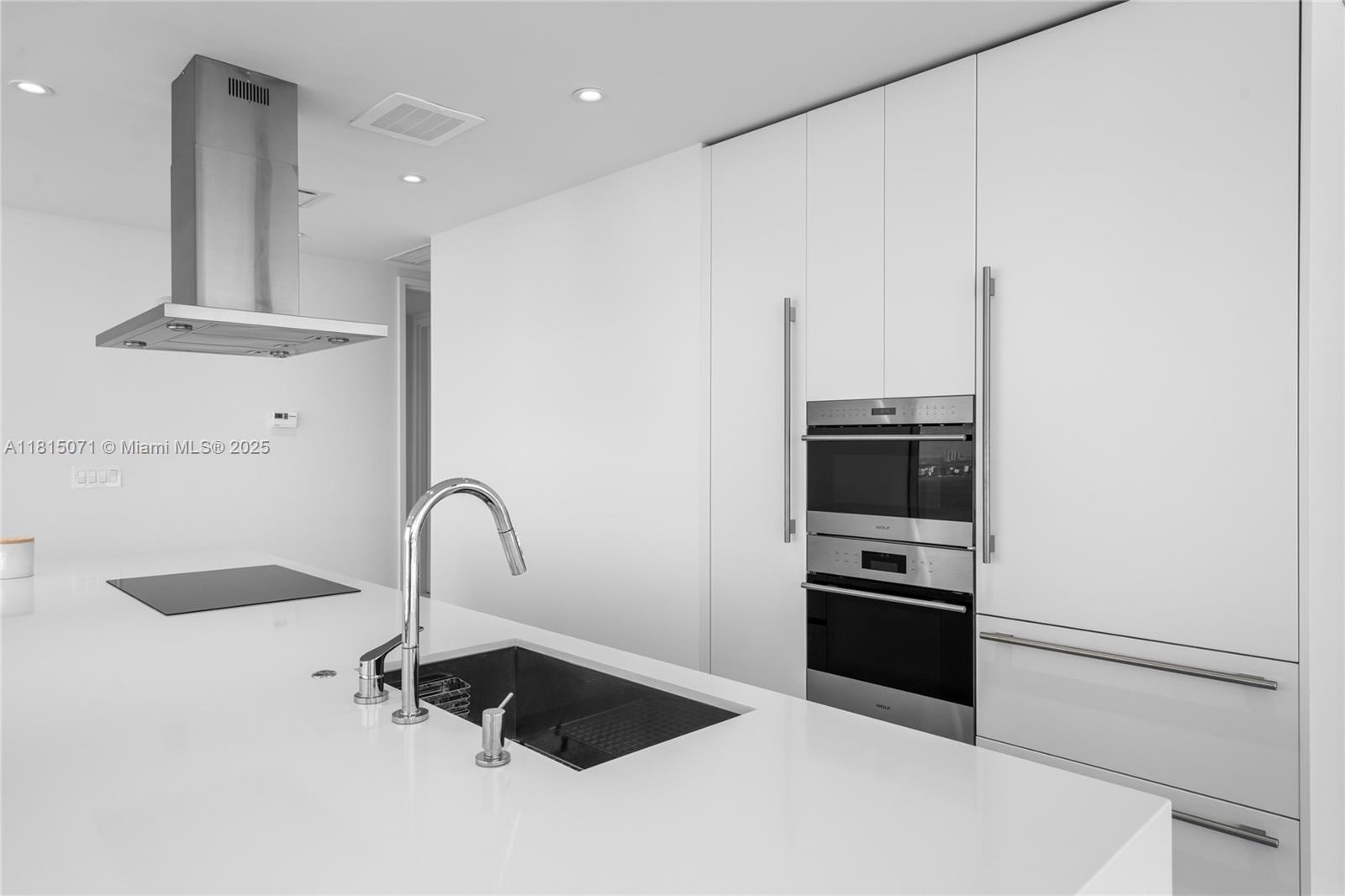 700 NE 26th Ter 1106