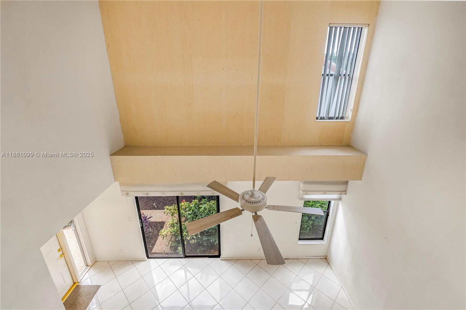 WIMBLEDON VILLAS OF VIA V - Residential