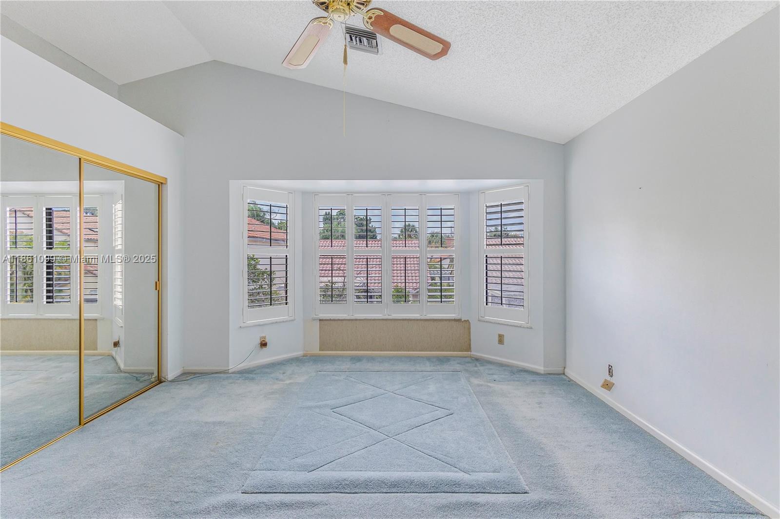 WIMBLEDON VILLAS OF VIA V - Residential