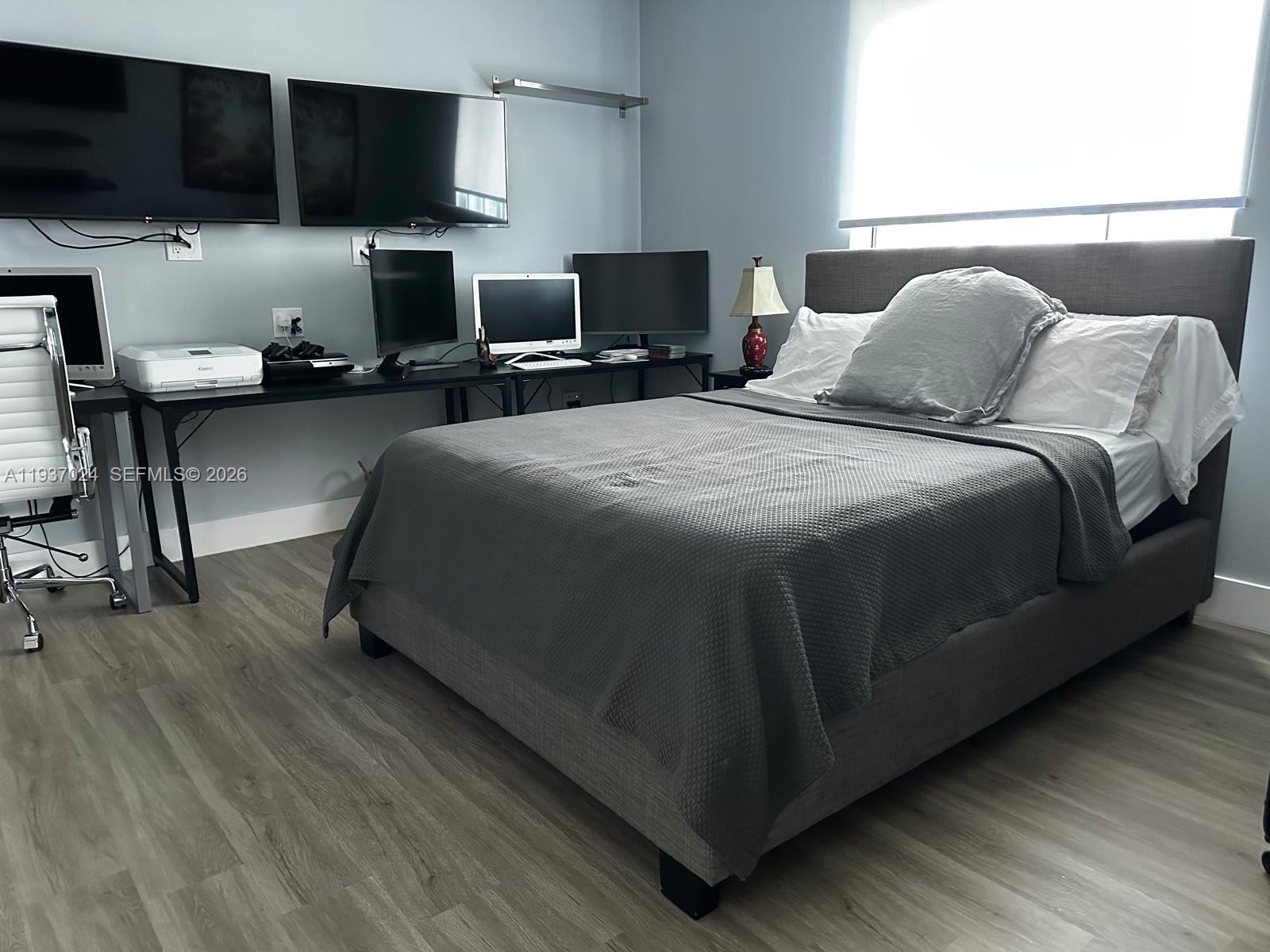 500 BRICKELL EAST CONDO - Residential