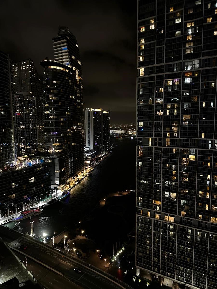 500 BRICKELL EAST CONDO - Residential