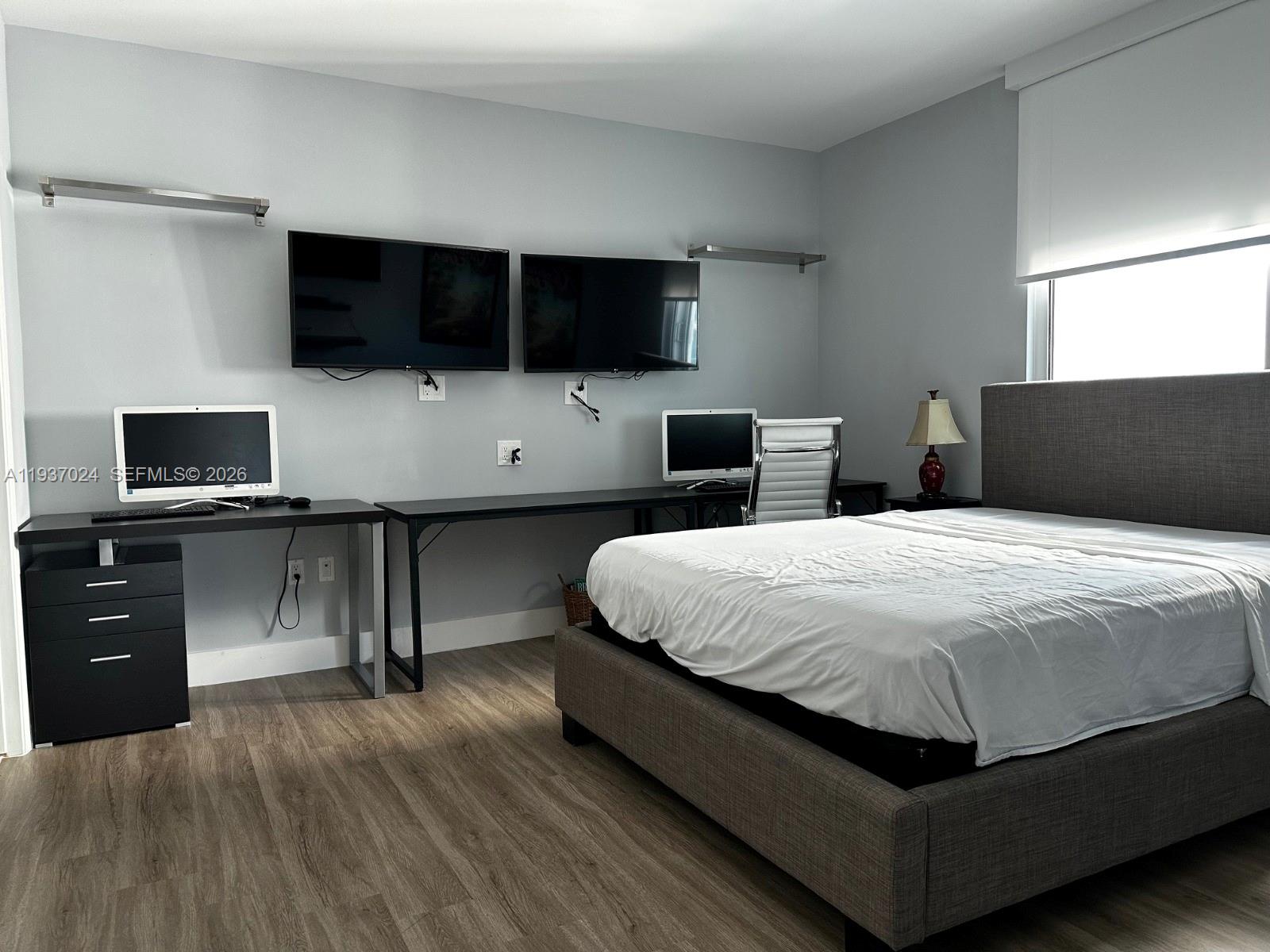 500 BRICKELL EAST CONDO - Residential