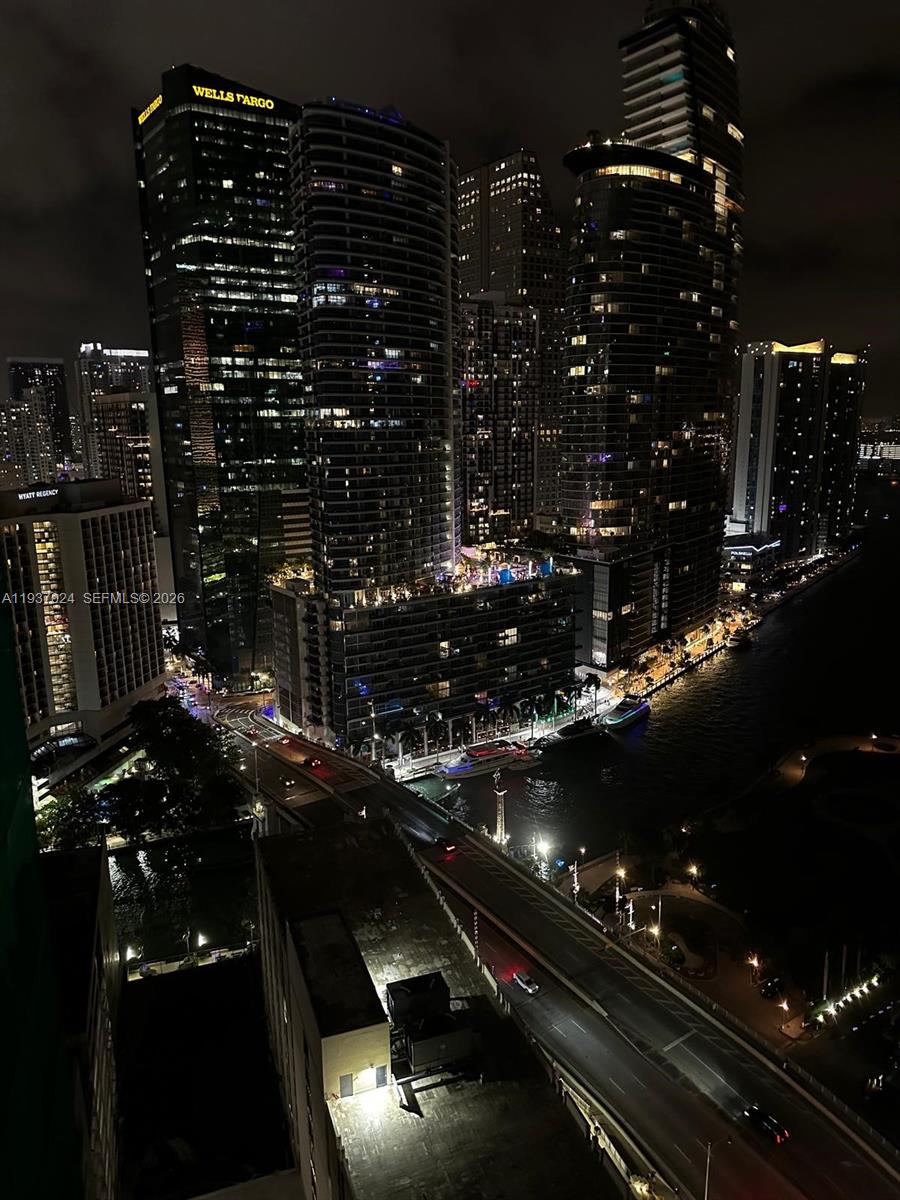 500 BRICKELL EAST CONDO - Residential
