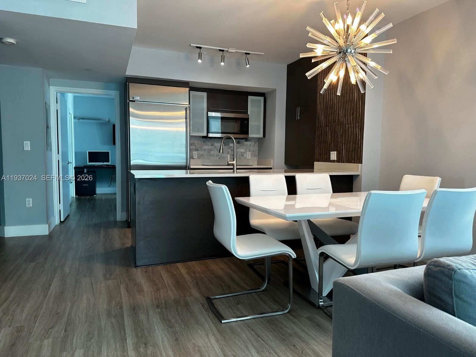 500 Brickell Ave 3307