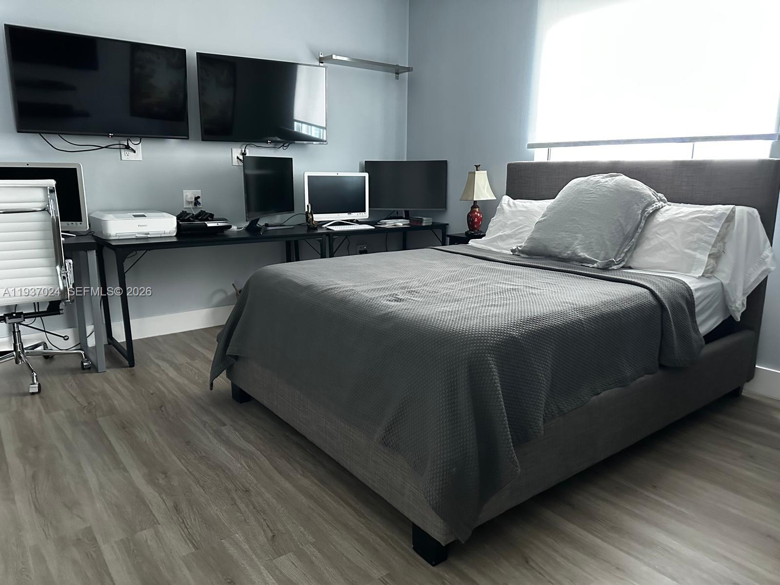 500 BRICKELL EAST CONDO - Residential