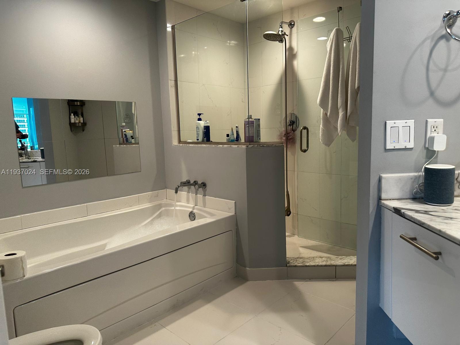 500 BRICKELL EAST CONDO - Residential