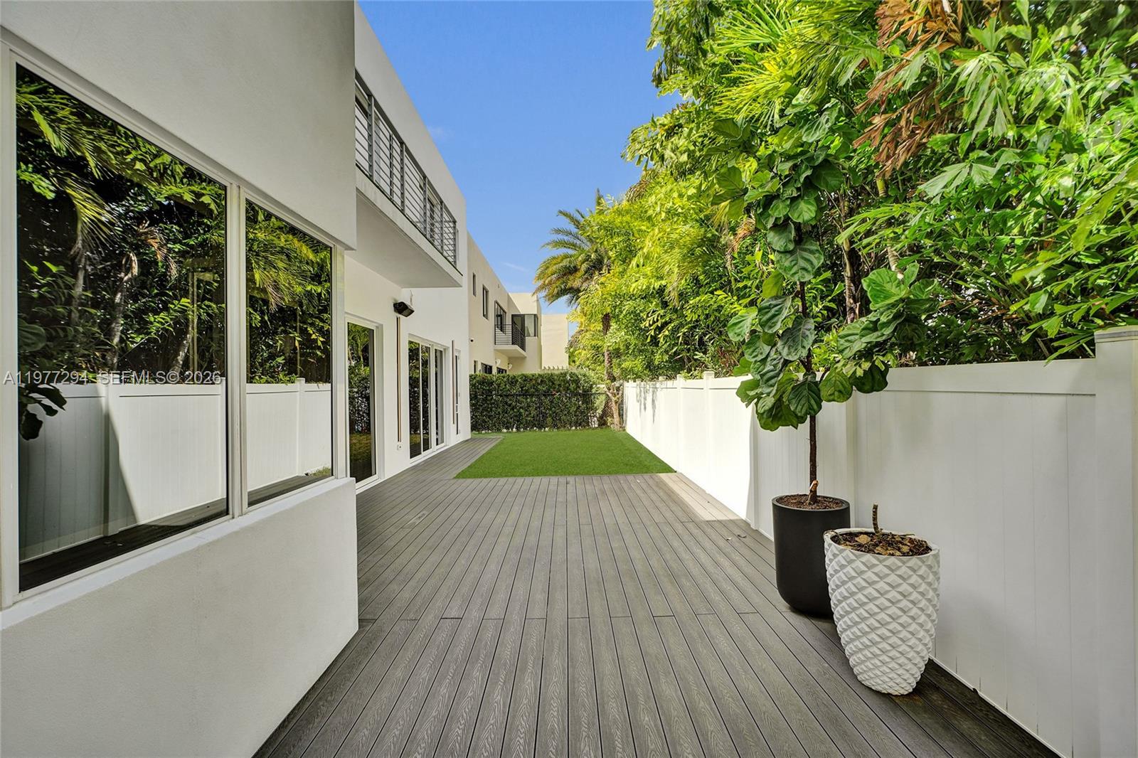 DORAL COMMONS RESIDENTIAL - Residential