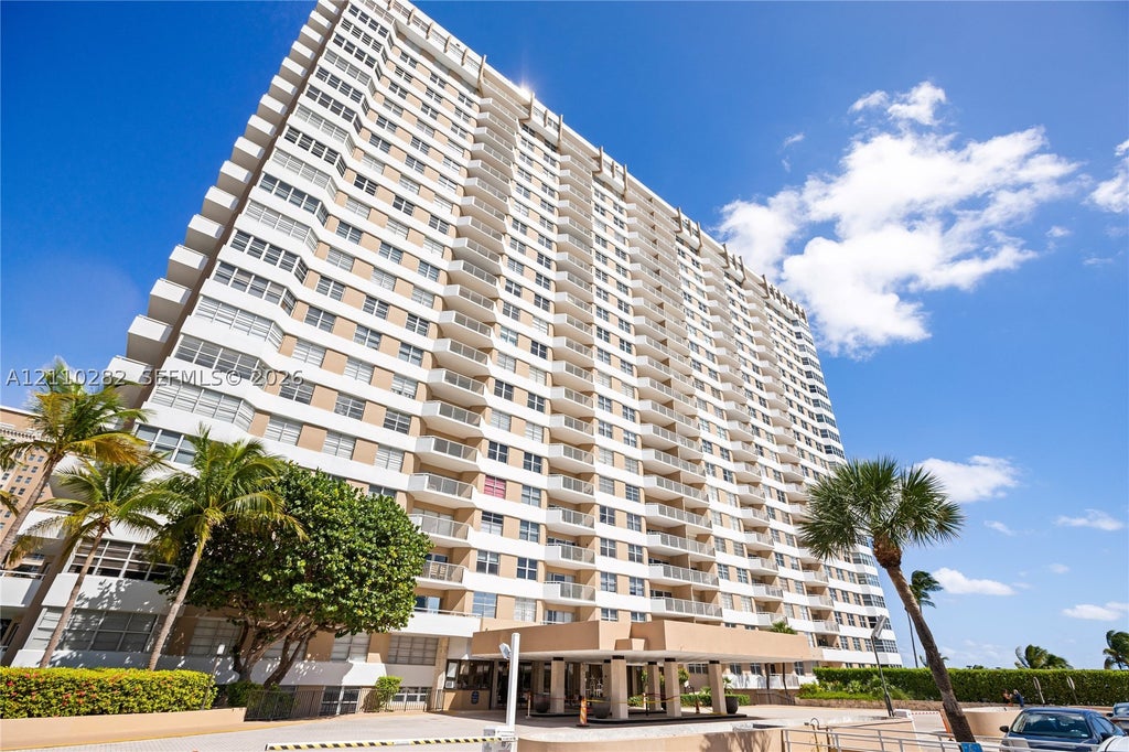 Photo of 1950 S Ocean Dr #7A, Hallandale Beach, FL 33009 (MLS # A12110282)