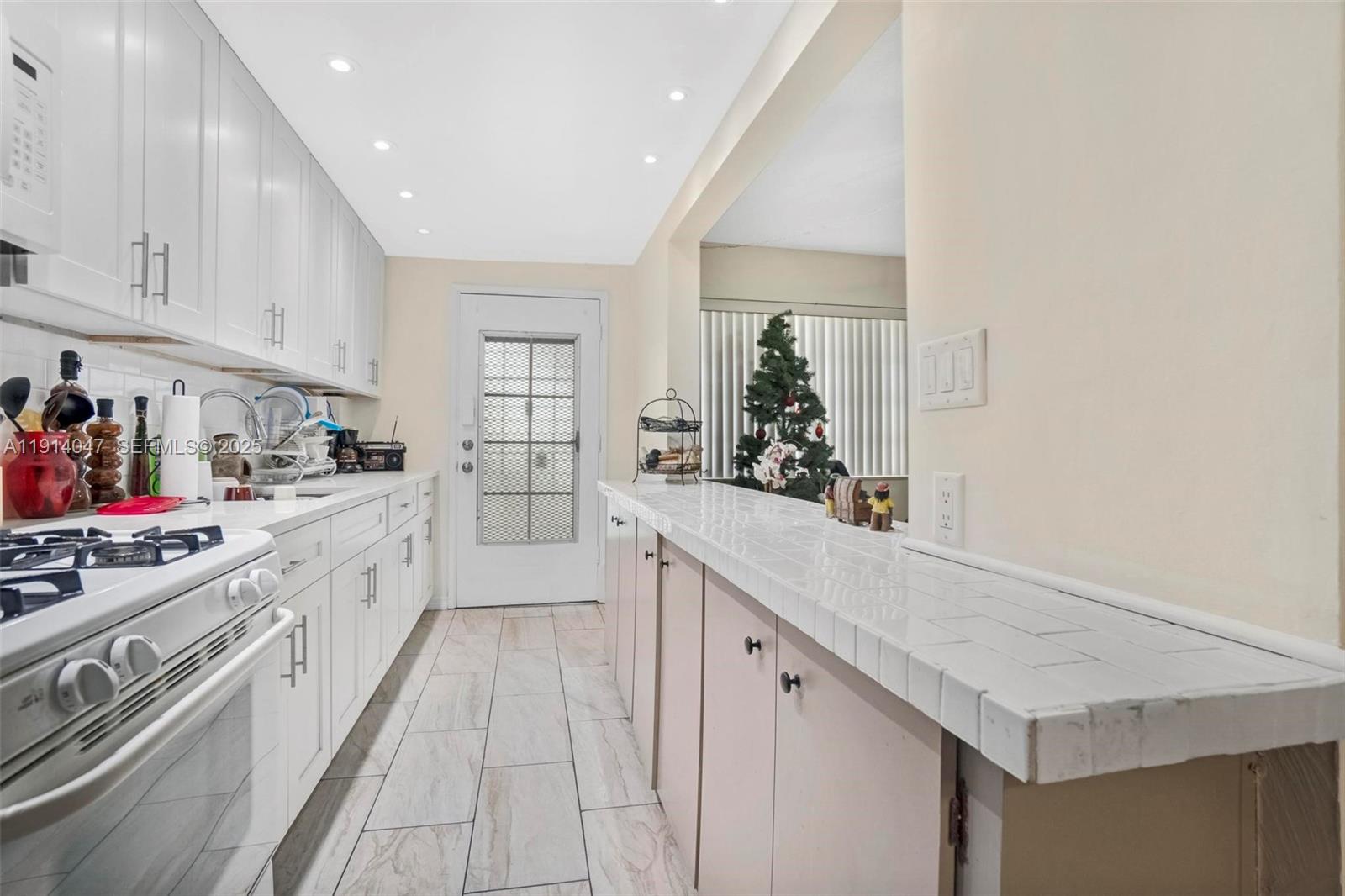 RO-MONT SOUTH CONDO C - Residential