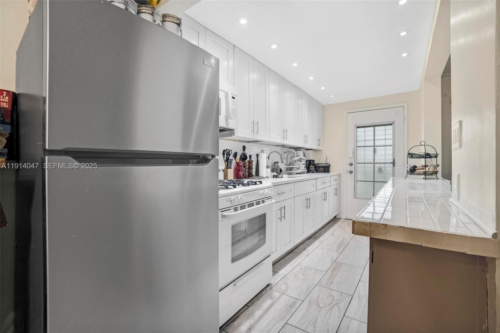 RO-MONT SOUTH CONDO C - Residential