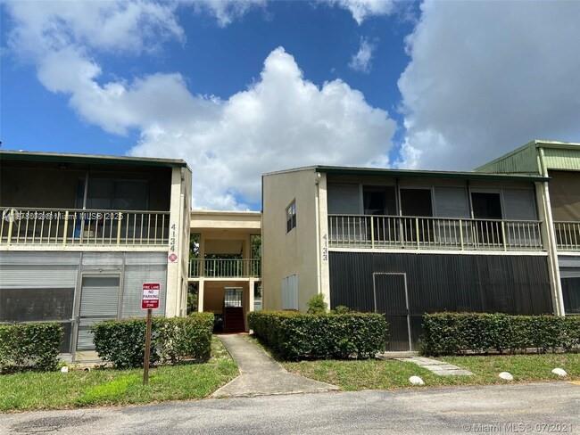 RAMBLEWOOD EAST CONDO - Residential Lease