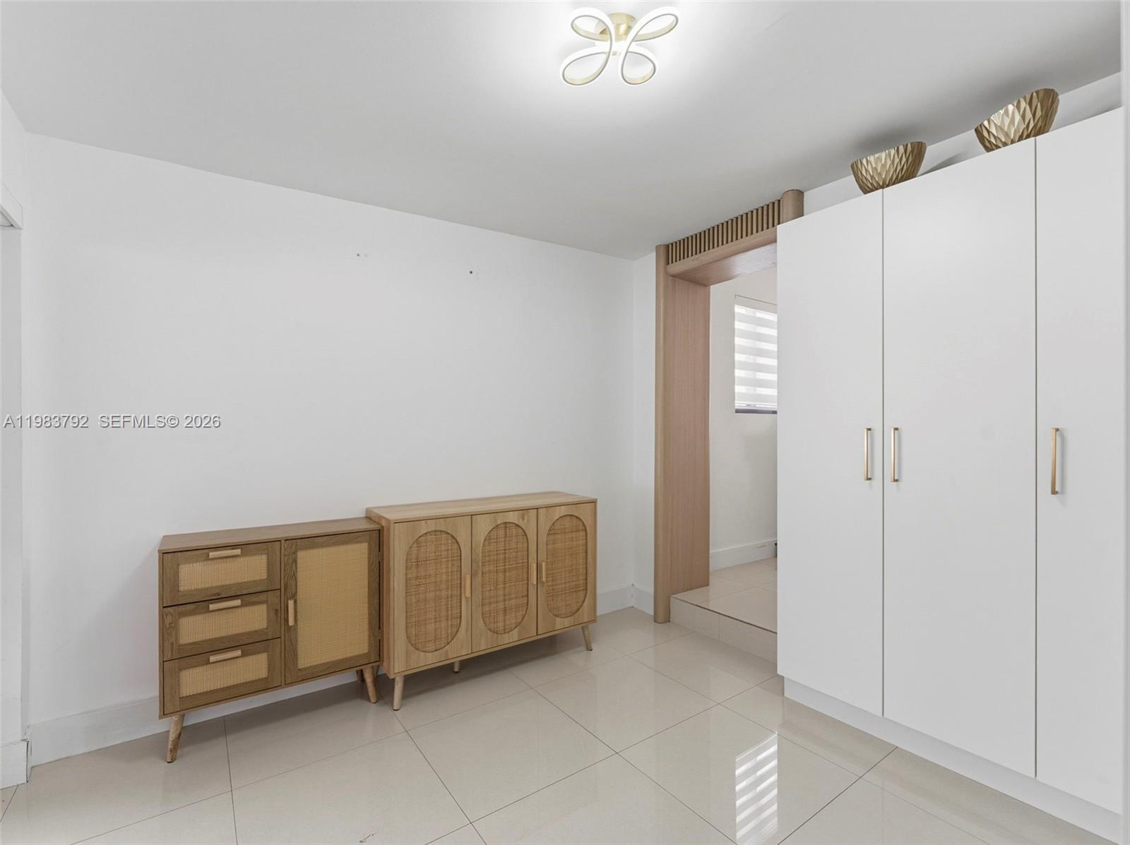 W FLAGLER PK - Residential