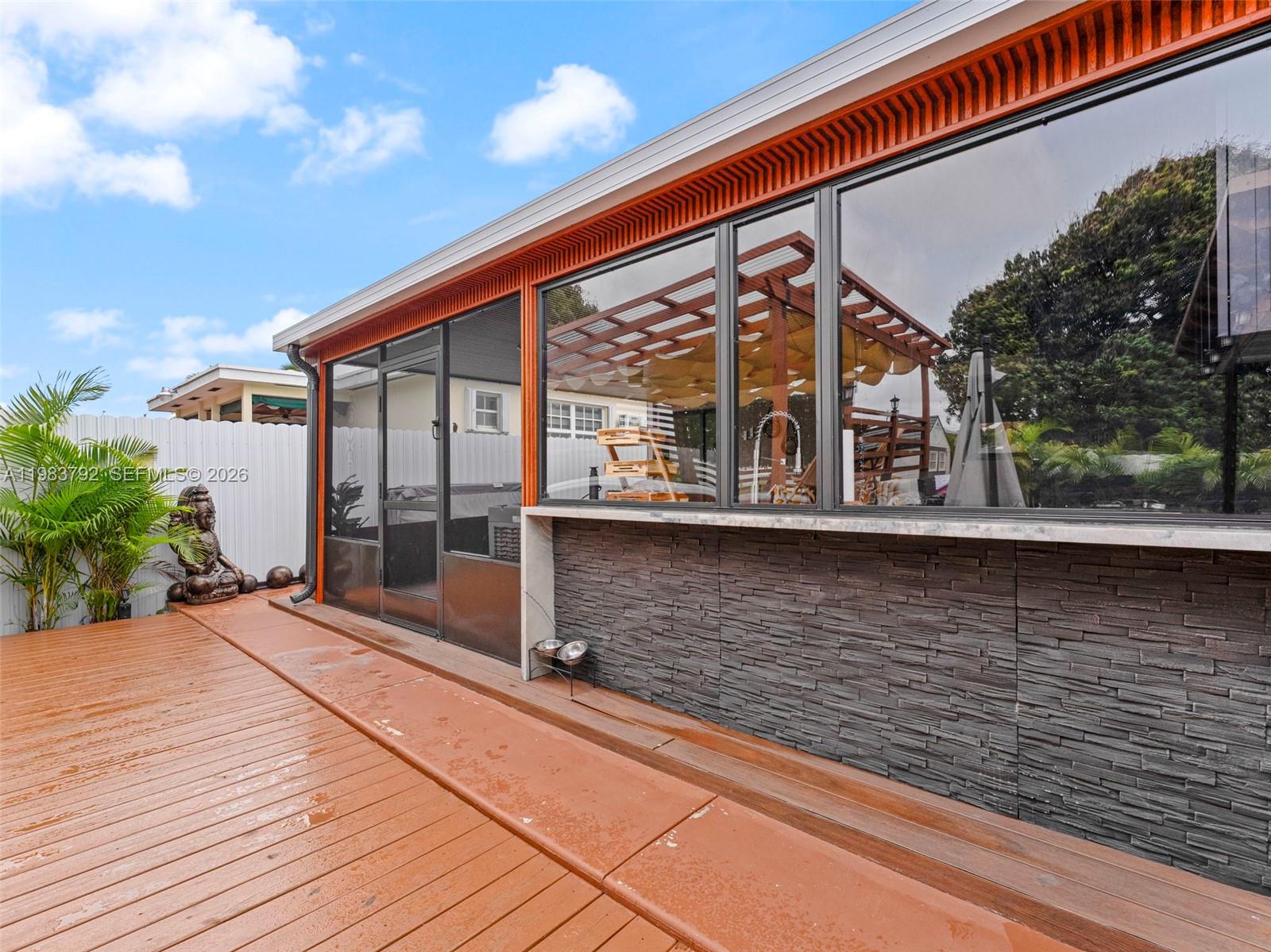 W FLAGLER PK - Residential