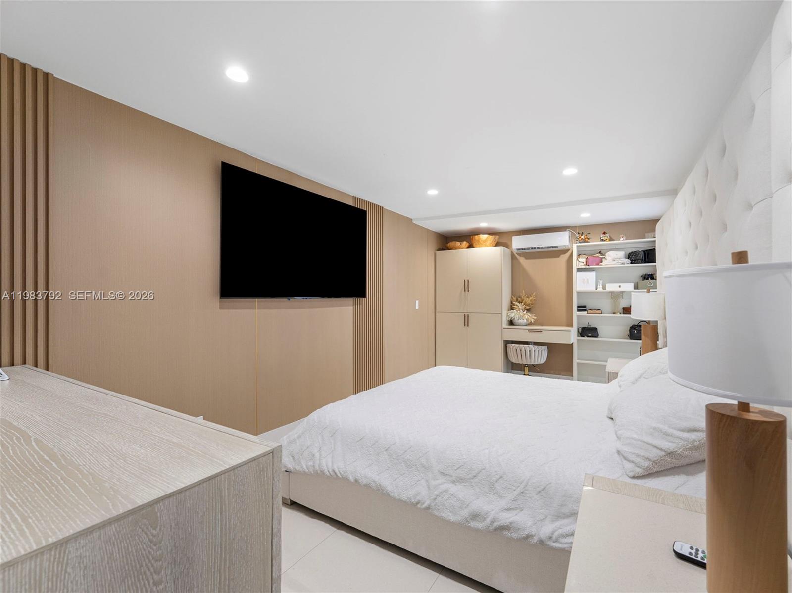 W FLAGLER PK - Residential