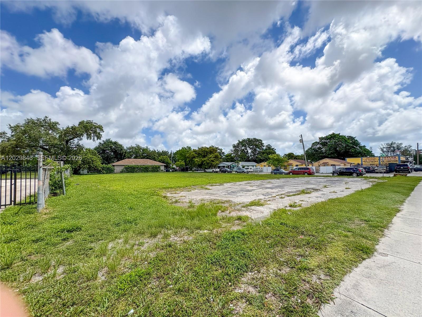 7920 NW 11th Ave