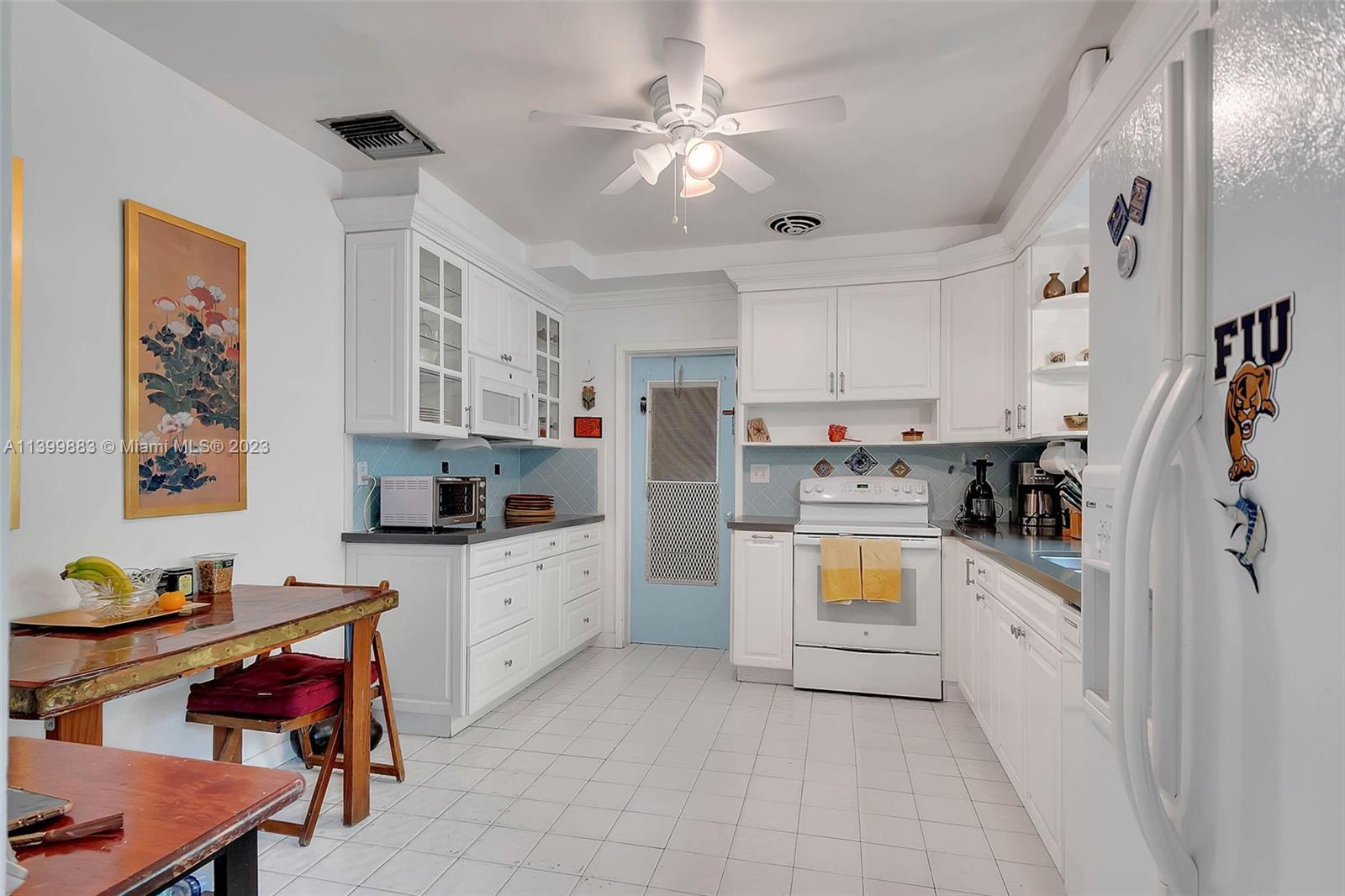 AMD PLAT OF SUNSET LAKE S - Residential