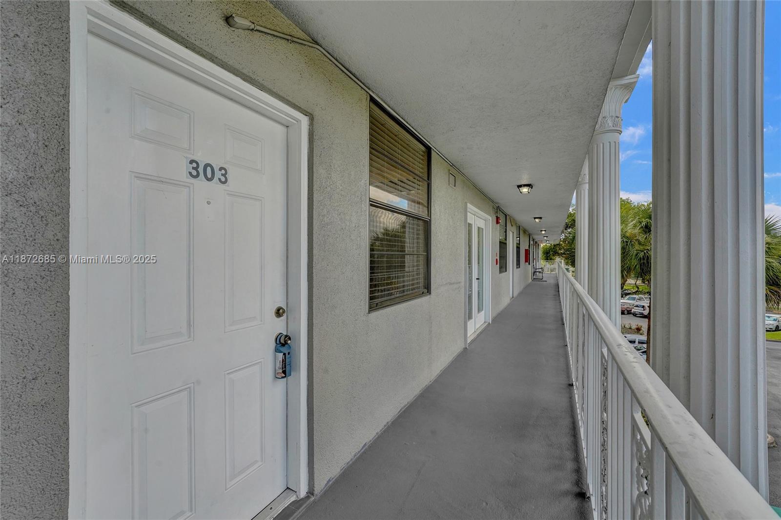 CONDO 1 OF WHITEHALL COND - Residential Lease