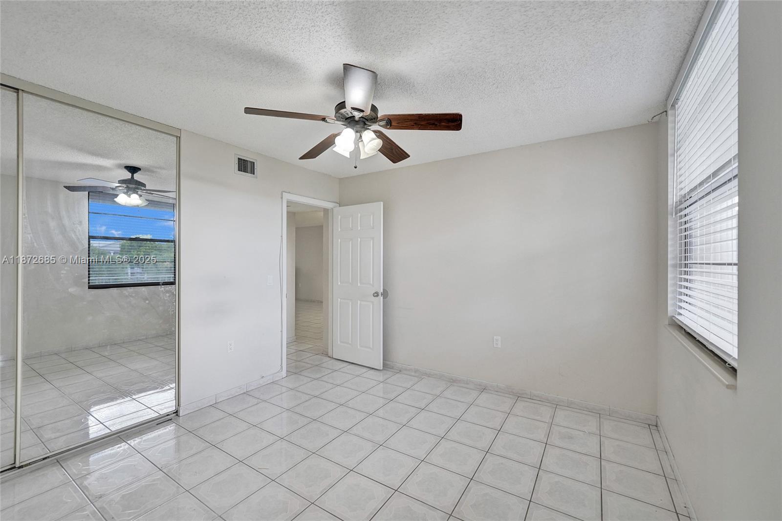 CONDO 1 OF WHITEHALL COND - Residential Lease