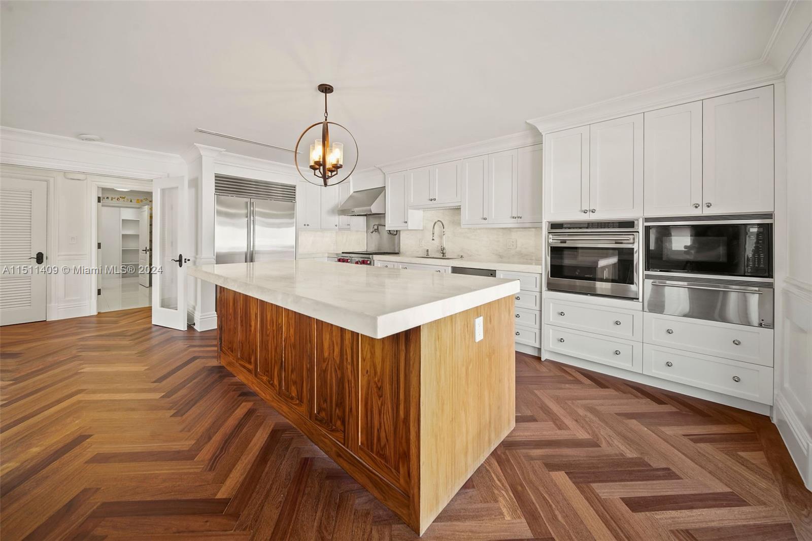 JUNELAND - Residential