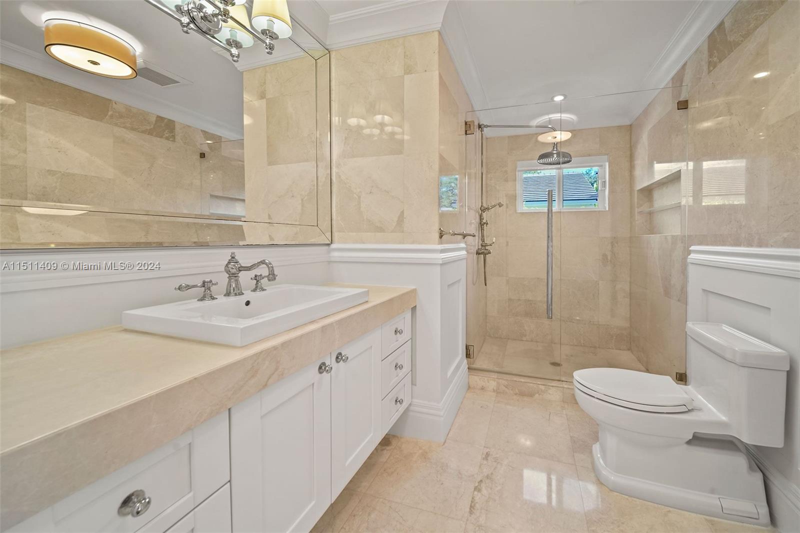 JUNELAND - Residential