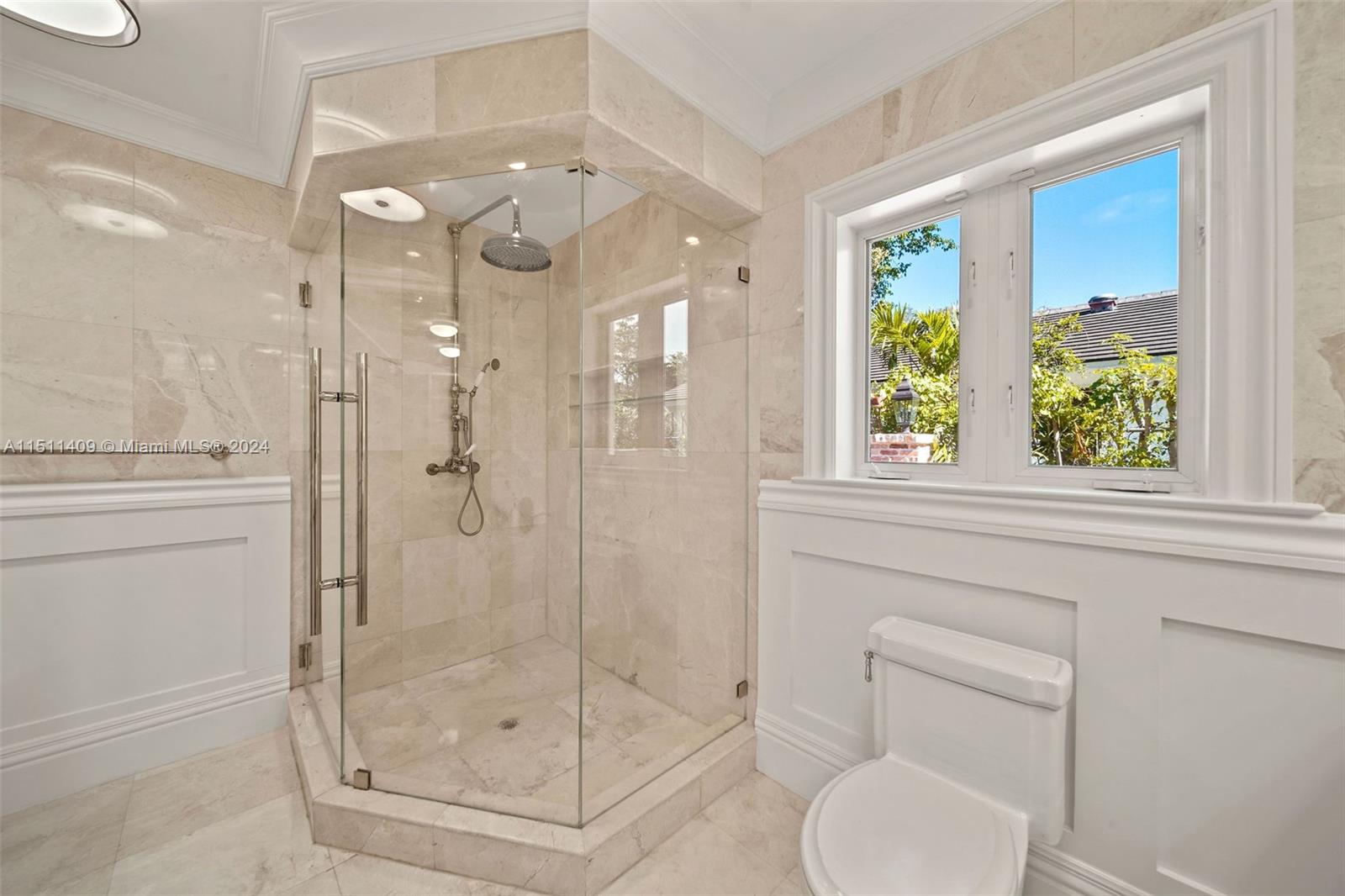 JUNELAND - Residential