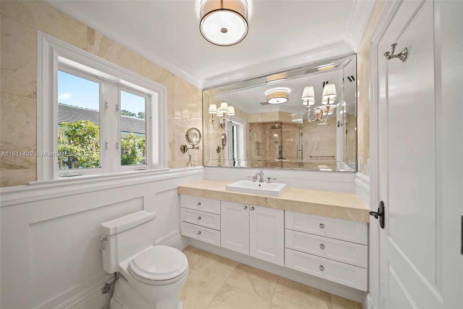 JUNELAND - Residential