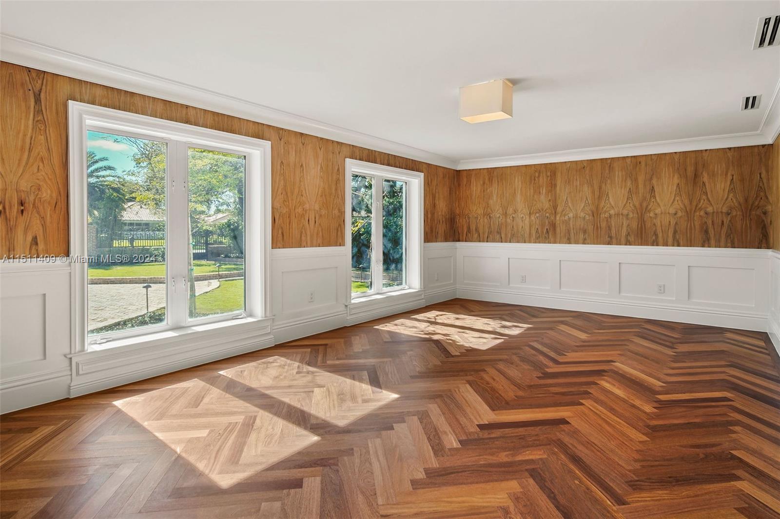 JUNELAND - Residential