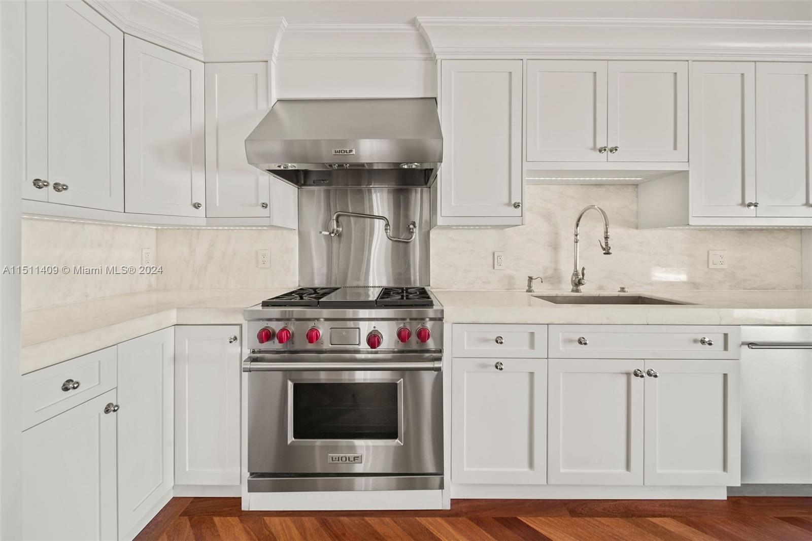 JUNELAND - Residential