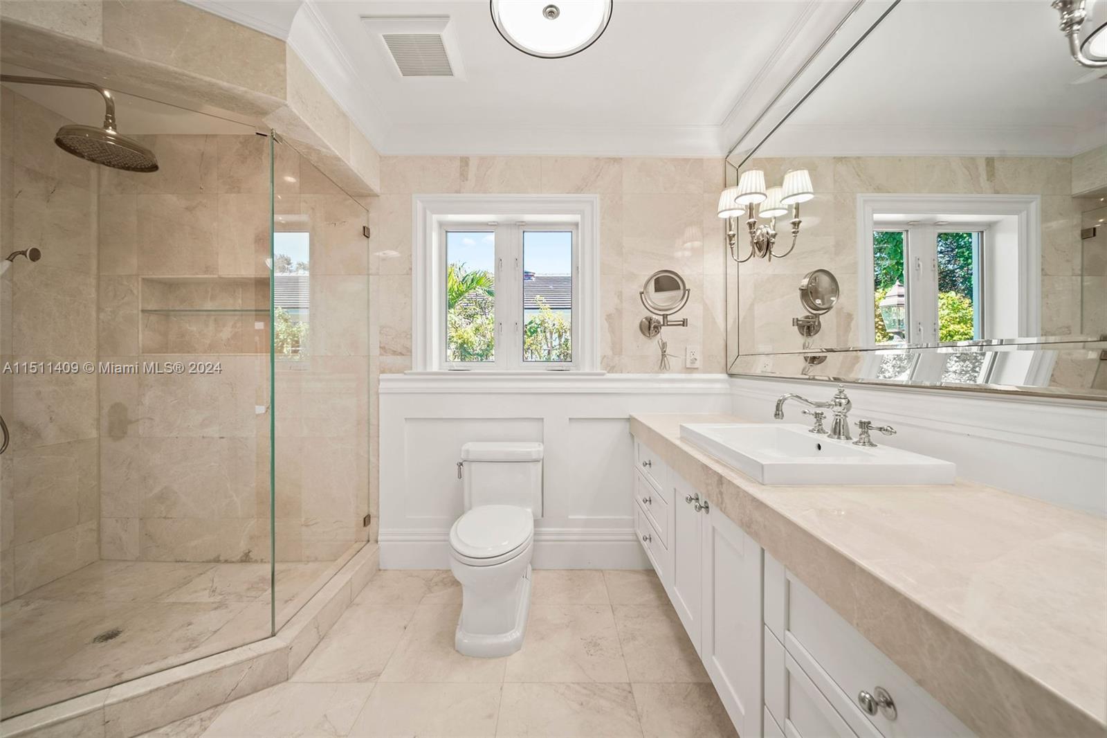 JUNELAND - Residential