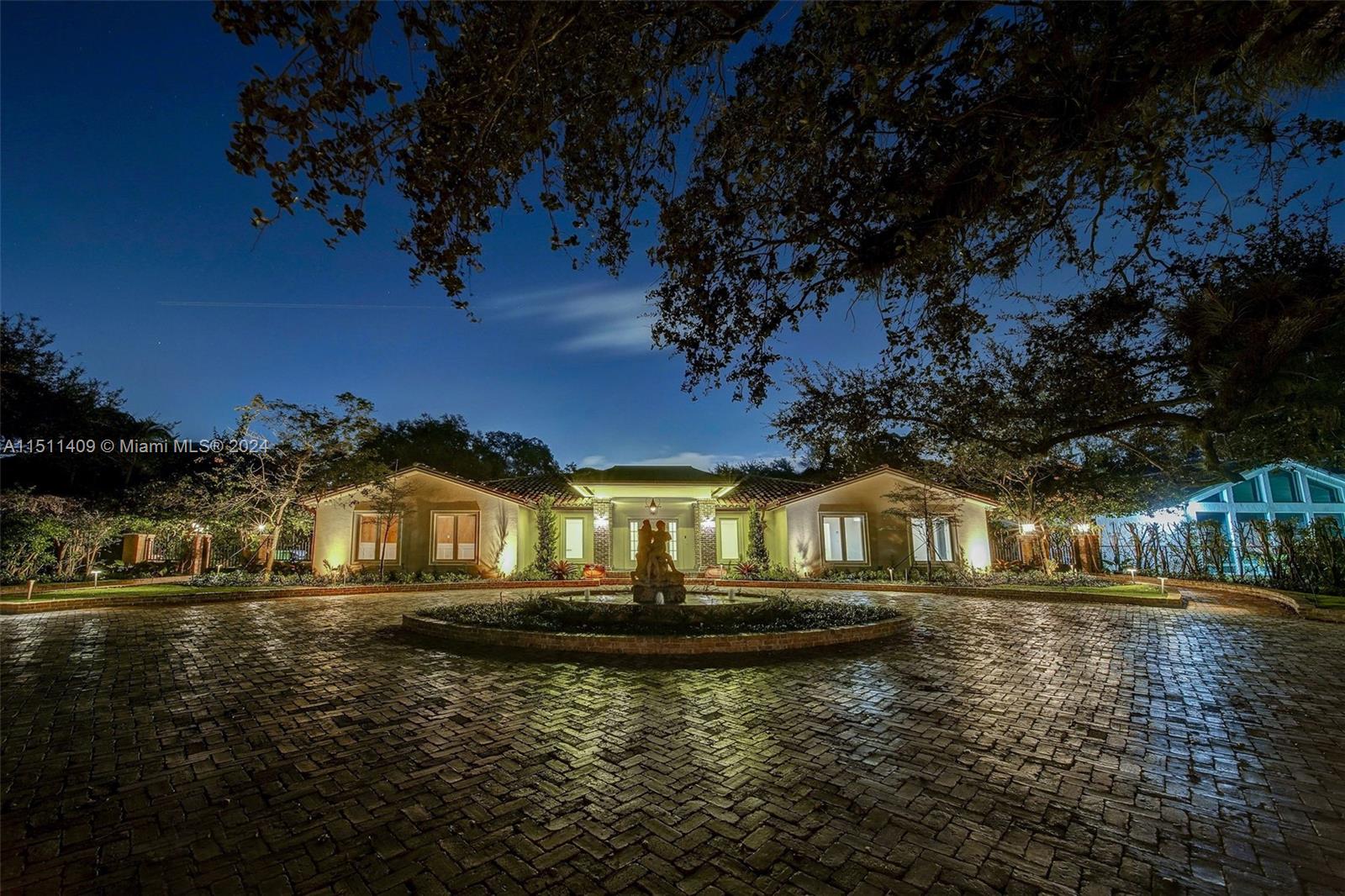 JUNELAND - Residential