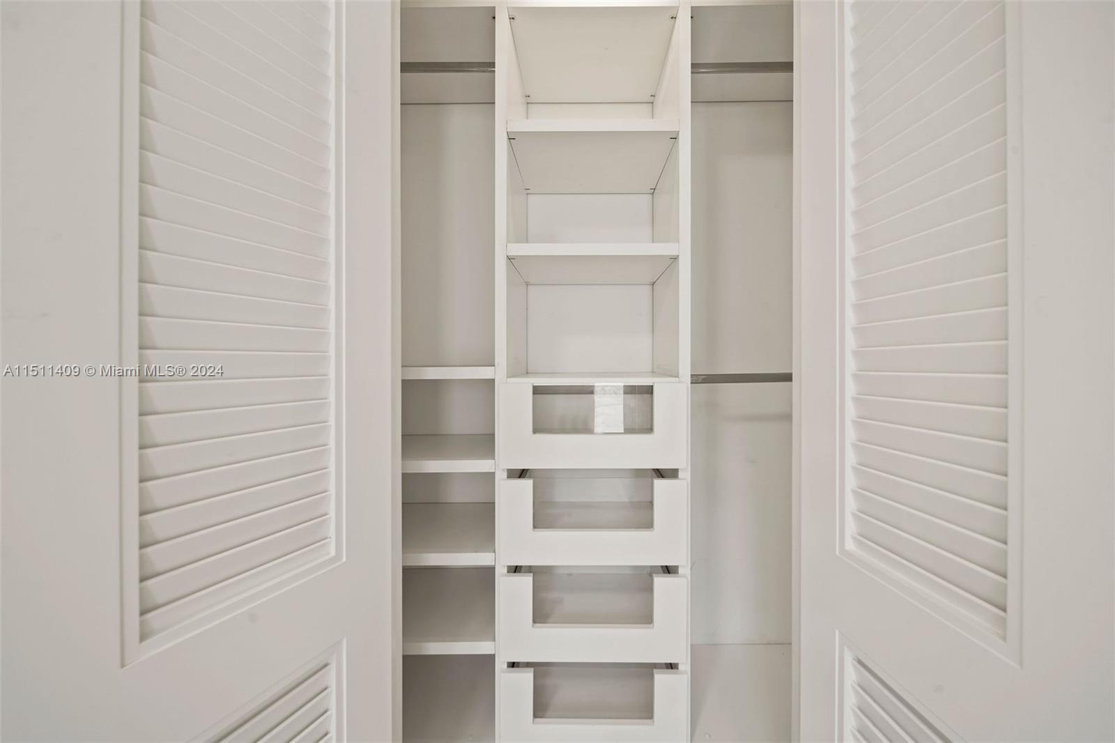 JUNELAND - Residential